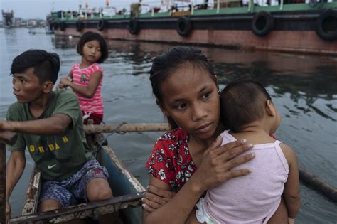PHOTOS: Why The Philippines Has So Many Teen Moms .